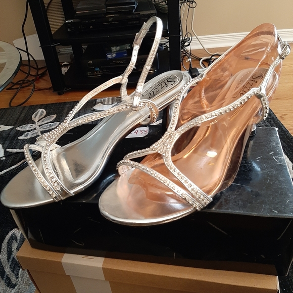 Ladies shoes - Picture 2 of 8